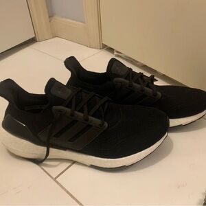 Adidas Men's Black and White Athletic Shoes